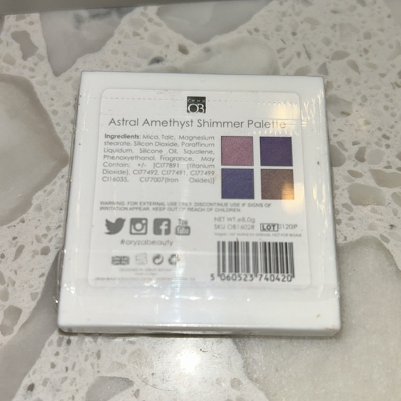 Oryza Beauty Astral Amethyst Eyeshadow - Picture 7 of 8